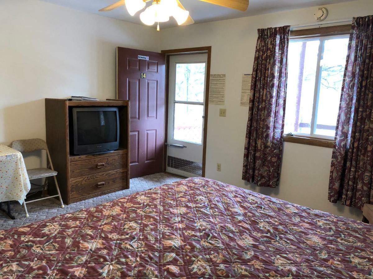 Black Hills At Quail's Crossing Motel 4*